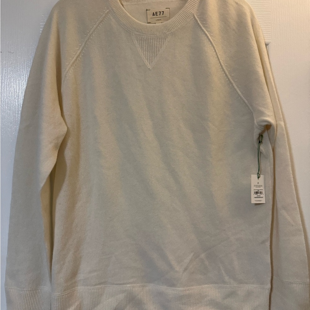 AE 77 Crème Unisex Cashmere Sweater